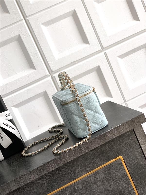 2026127215529778 580